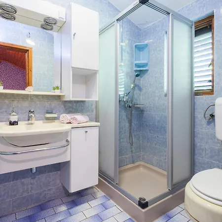 Ante Apartment